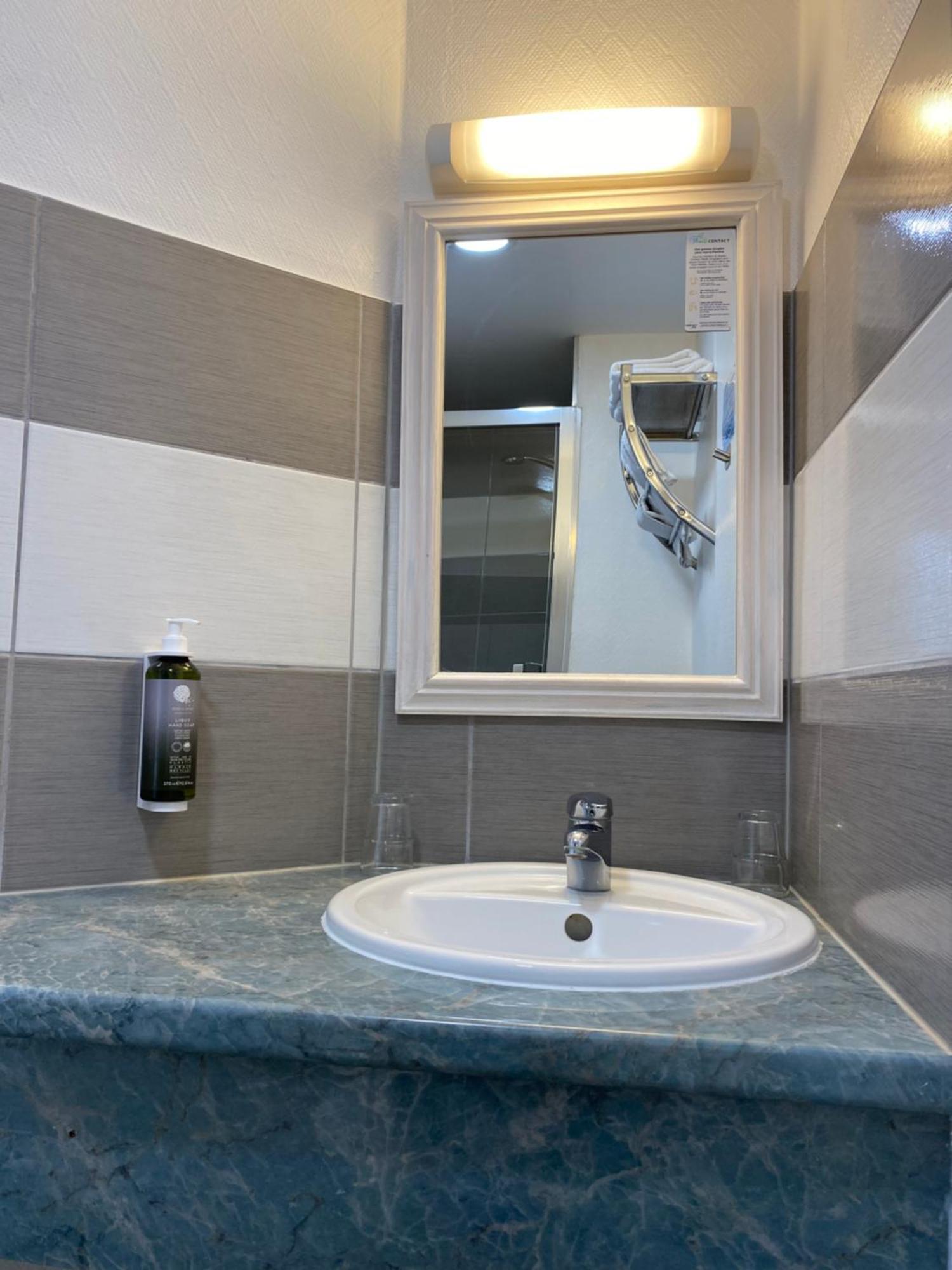 Contact Hotel Le Sud Montpellier Aeroport Parc Expo Arena Mauguio Eksteriør billede